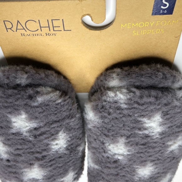 RACHEL Rachel Roy Faux Fur Memory Foam
Slippers Gray with White Stars Sz S 5-6 - Picture 6 of 7